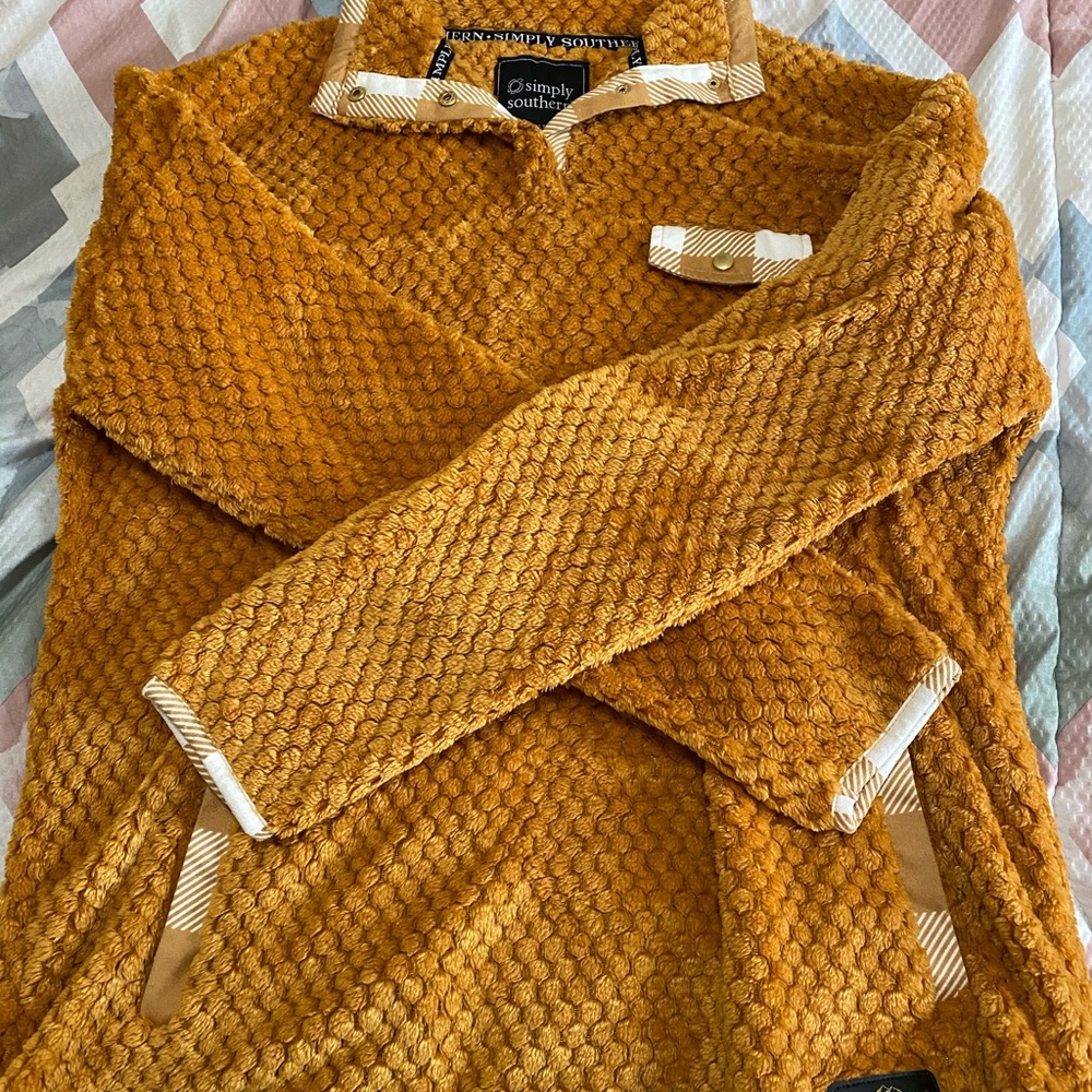 Simply southern pullover